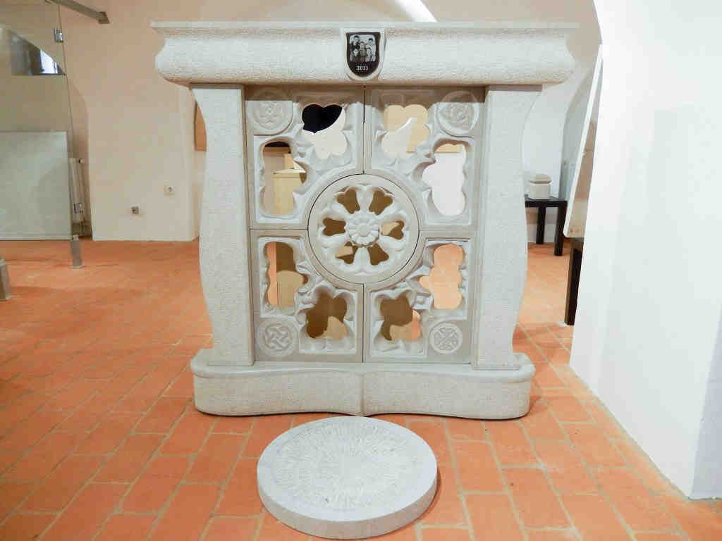 razstava kamen_strmol