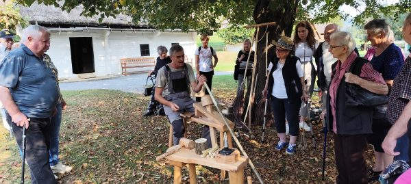 Stara mama / stari ata so mi povedali