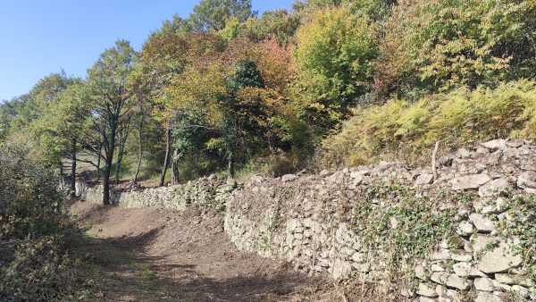 SUHOZIDNA GRADNJA - DONAČKA GORA, predstavitev na terenu @ zbirno mesto cerkev sv. Donata