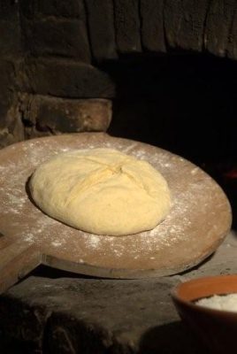 "Diši po domačem kruhu" - MEŠANI KRUH VZHAJAN Z DOMAČIM KVASOM @ Muzej na prostem Rogatec